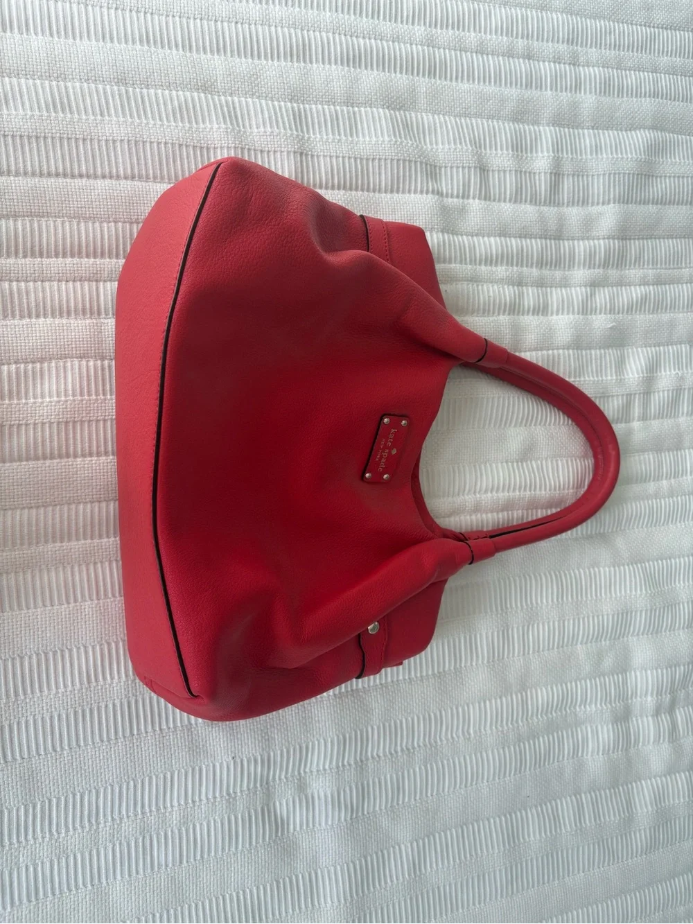 kate spade red pebbled leather hobo shoulder bag